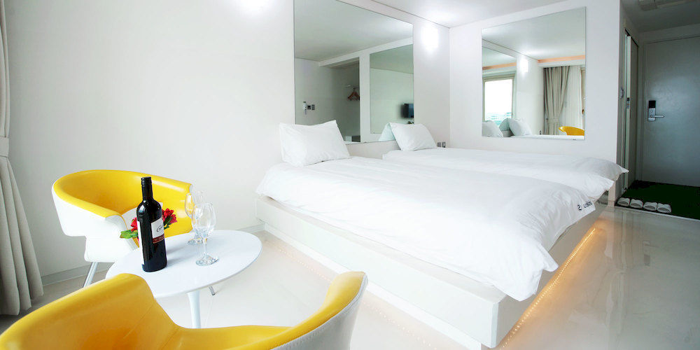 Hotel Ciel Bleu Jeju Bagian luar foto