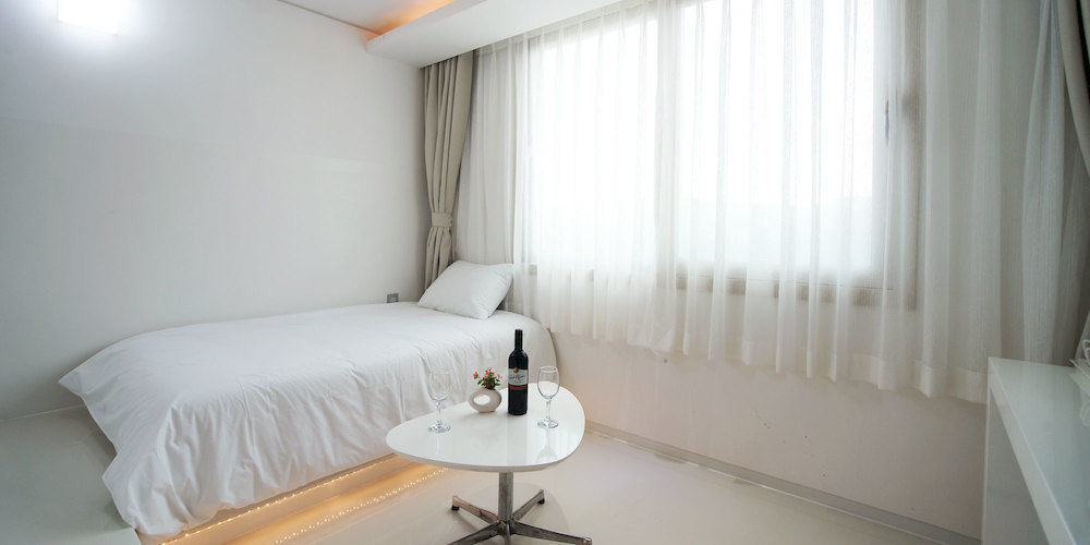 Hotel Ciel Bleu Jeju Bagian luar foto