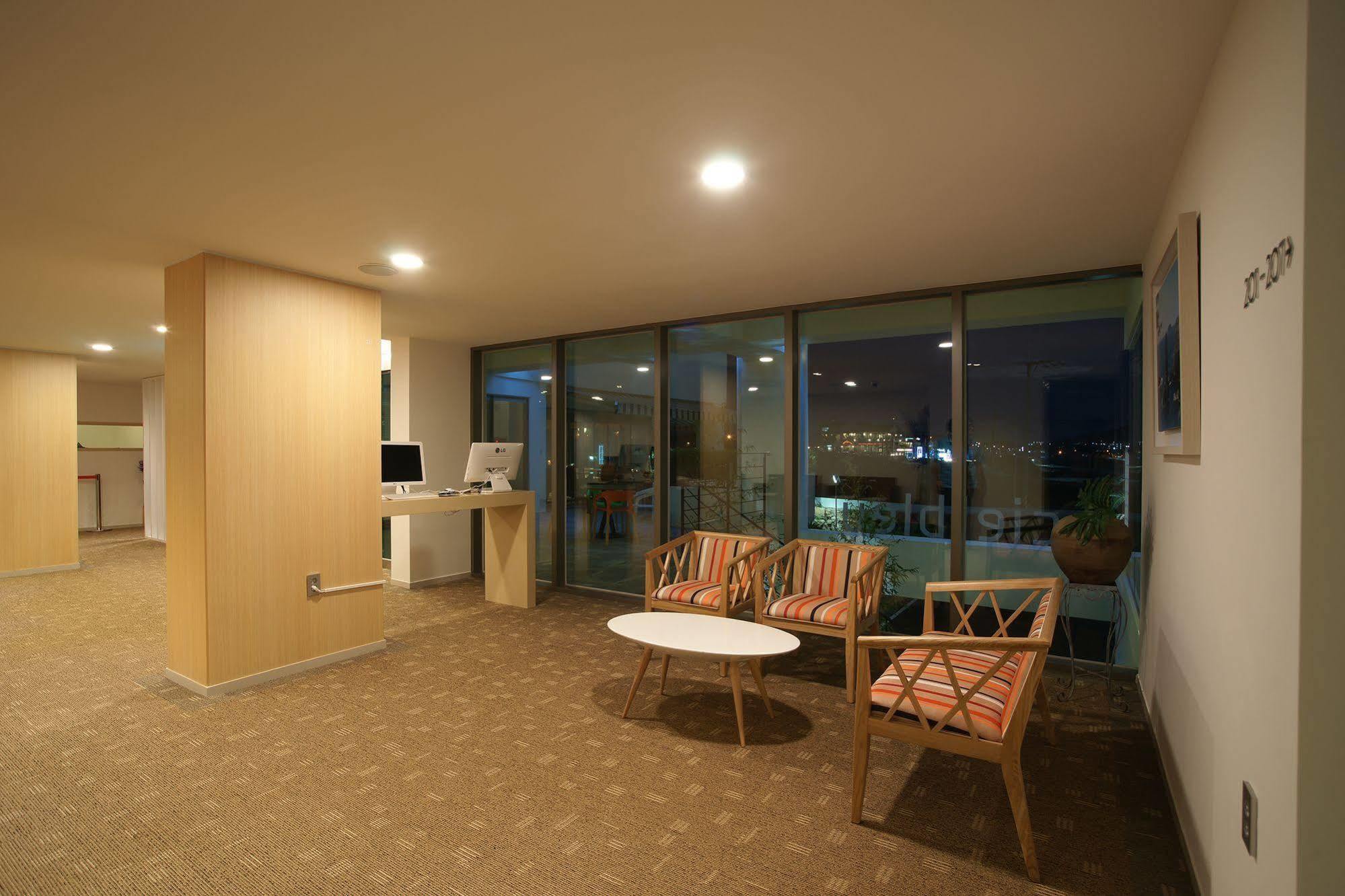 Hotel Ciel Bleu Jeju Bagian luar foto