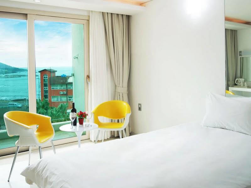 Hotel Ciel Bleu Jeju Bagian luar foto